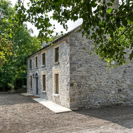 Charming Getaway Edenderry