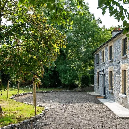 Charming Getaway *