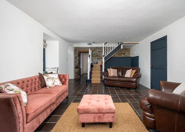 Дом отдыха Charming Getaway *